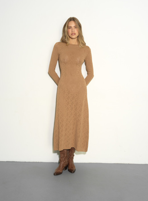 Openwork dress with an open back caramel LU