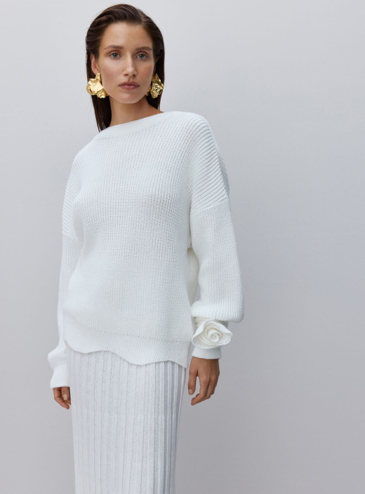 Свитер с вырезом на спине Monami молоко