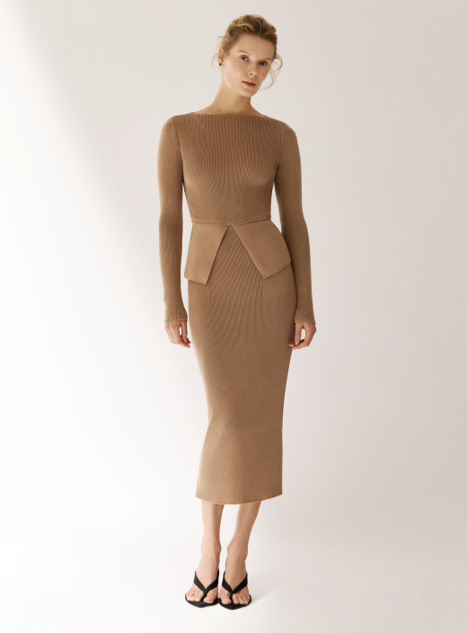 Chovnyk-Leymon Силуэтный джемпер и юбка миди - комплект с имитацией баски карамель