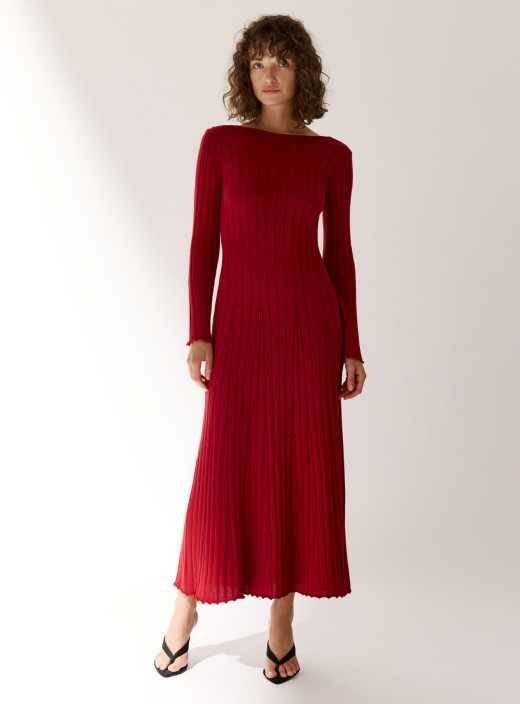 Платье с акцентным вырезом на спине Flow бордо