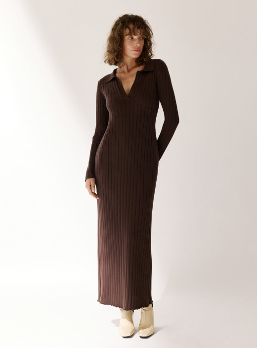 Платье поло с разрезом на подоле Nová шоколад