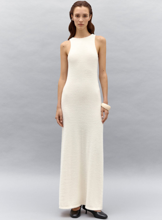 Платье макси из пушистой пряжи Touch молоко