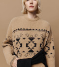 Symbol: Sweater made of fluffy yarn with ornament Caramel + Black