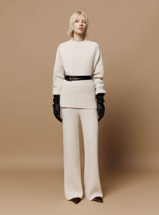 Костюм из свитера и брюк прямого кроя Endless светлый беж