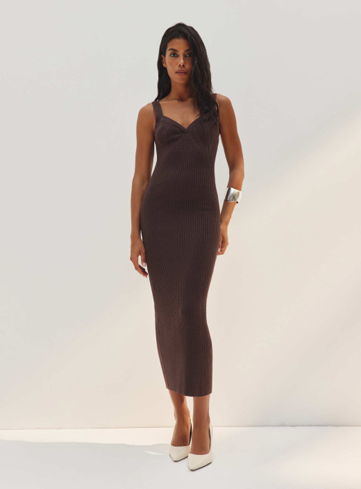 Dress with accent neckline Vivian chocolate