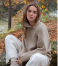 High neck sweater with a zipper Odion beige