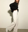 Milk trousers of a loose cut LU