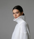 High neck sweater white