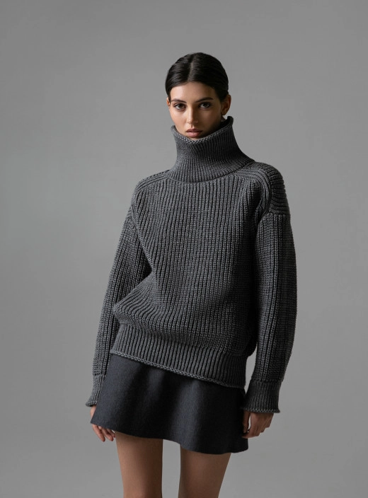 Turtleneck sweater dark gray
