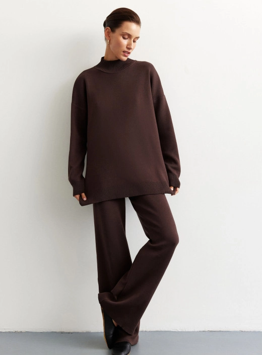 Oversized sweater with slits chocolate