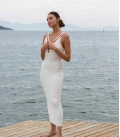 Dress with a highlighted neckline Butterfly milk