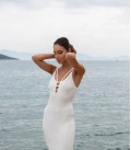 Dress with a highlighted neckline Butterfly milk
