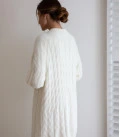 Long cardigan made of fluffy yarn with a textured pattern Ellin milk