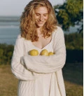 Long cardigan made of fluffy yarn with a textured pattern Ellin milk