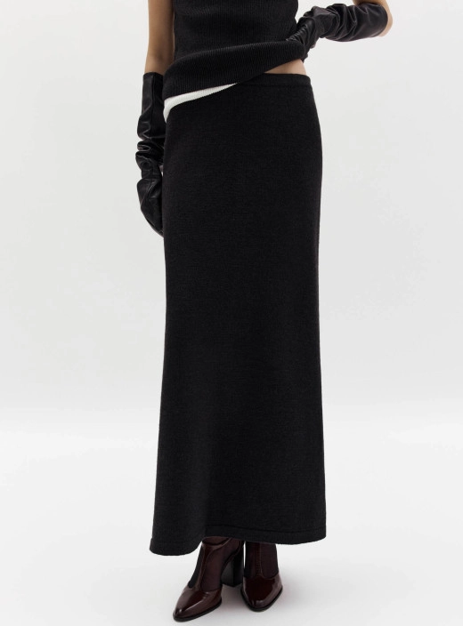 Straight cut maxi skirt Nidea black