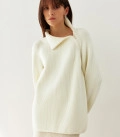 High neck sweater with a zipper Odion milk