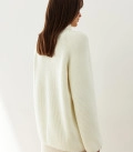High neck sweater with a zipper Odion milk