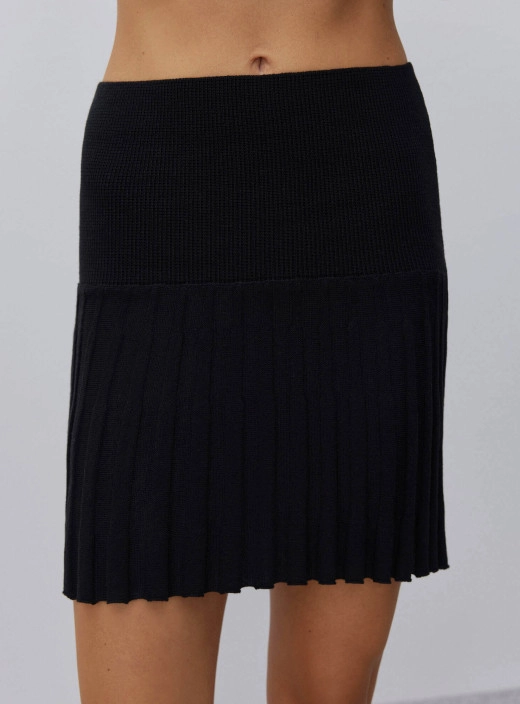 Kamilla pleated mini skirt black
