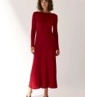 Flow dress with an accent neckline on the back burgundy