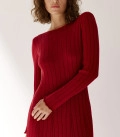 Flow dress with an accent neckline on the back burgundy