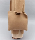 Сумка клатч из пушистой пряжи Soft Clutch карамель