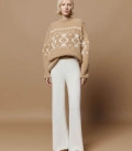 Symbol: Sweater made of fluffy yarn with ornament Caramel + Milk