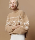 Symbol: Sweater made of fluffy yarn with ornament Caramel + Milk