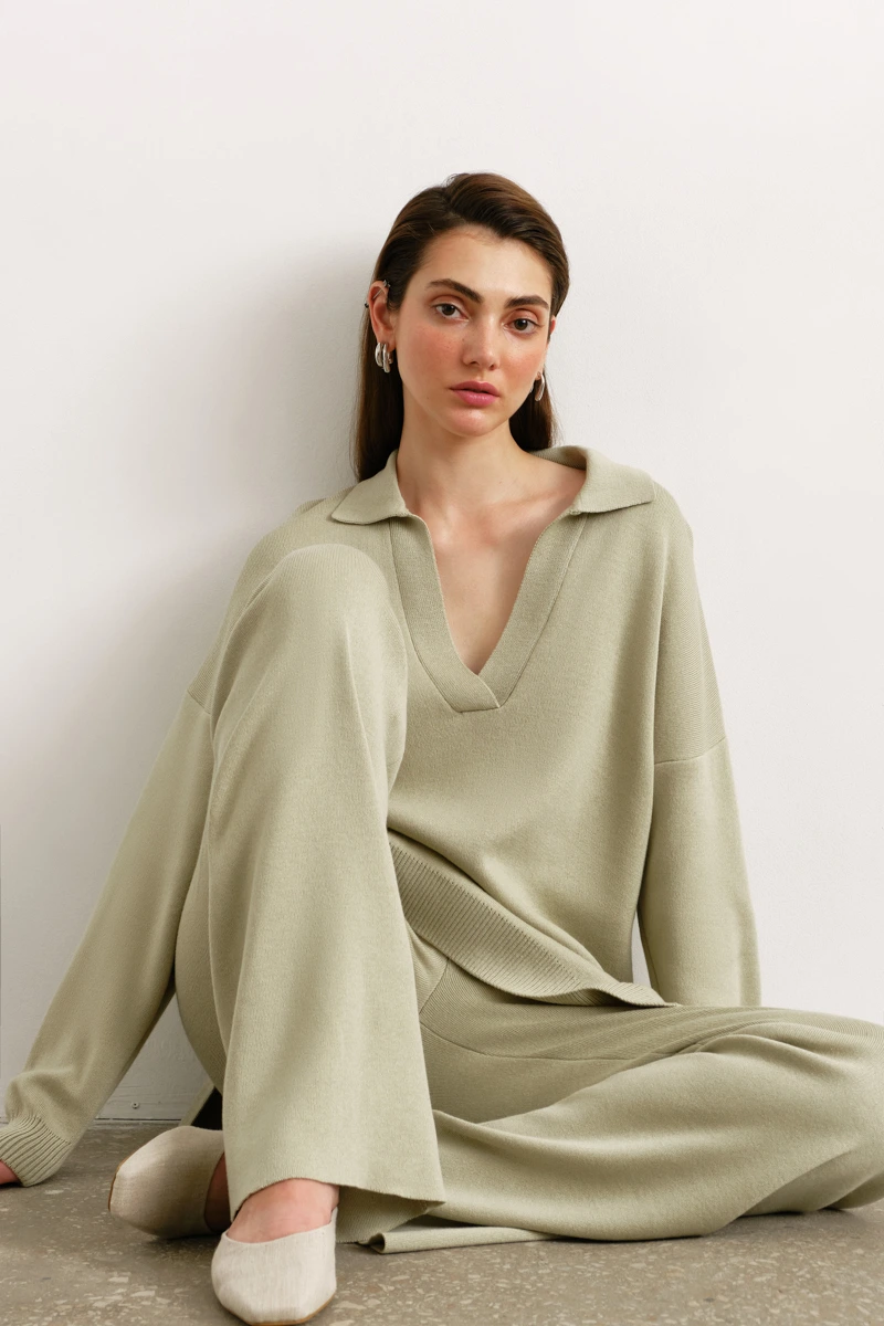 Knit women's pantsuit with polo sweater, 25 Union Kazakhstan