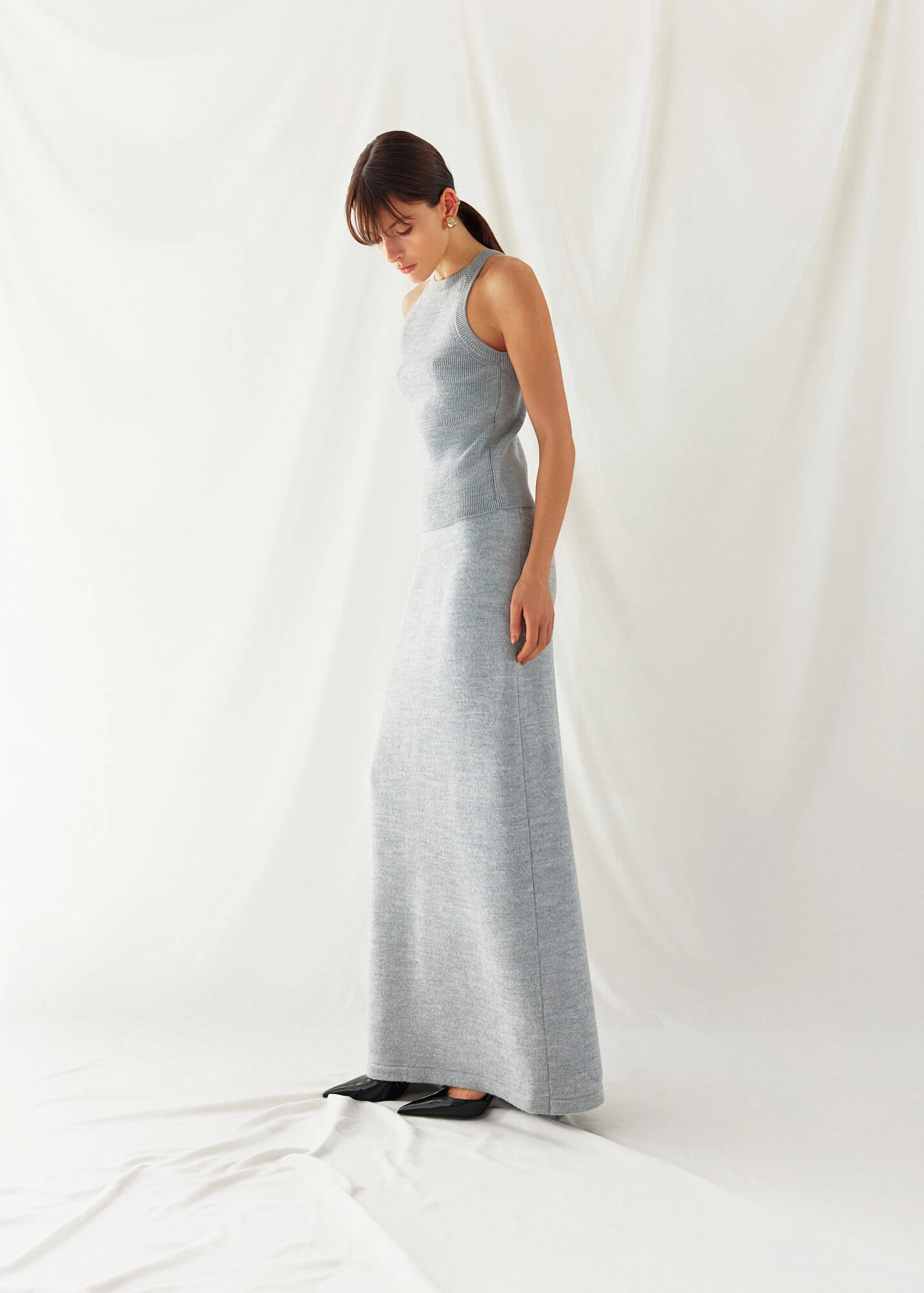 Straight-cut grey Nideya maxi skirt by 25 UNION