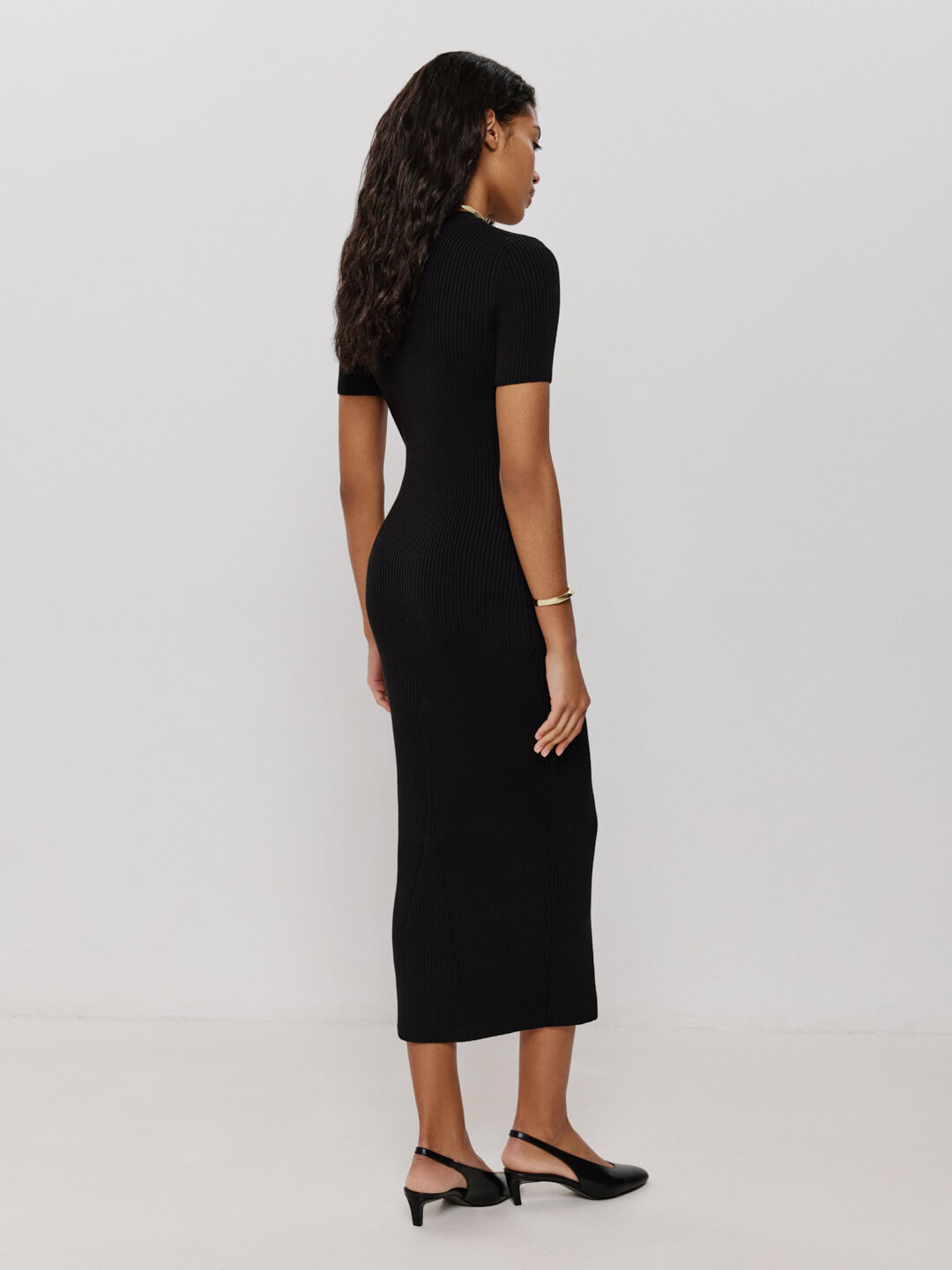 Fitted black short sleeve dress, photo 25 Union Kazakhstan