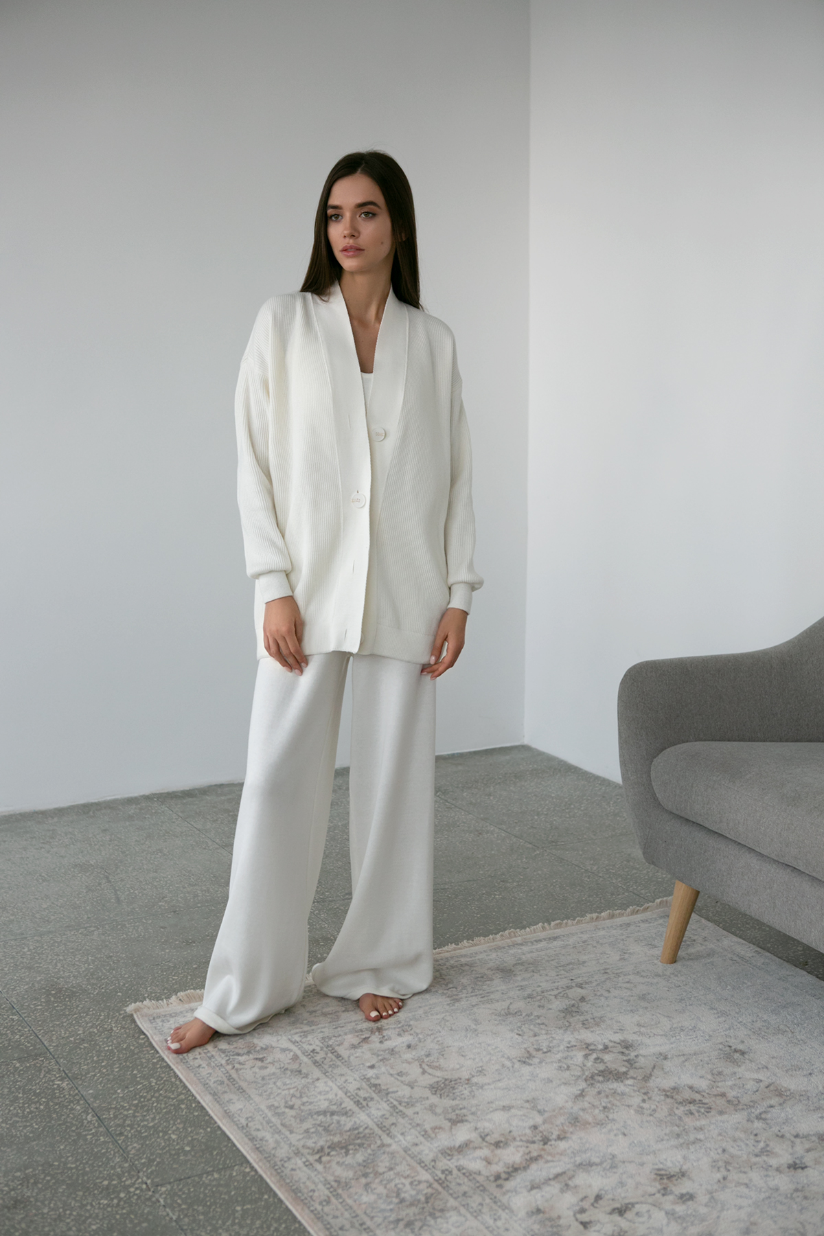 Кардиган с V-образным вырезом в молочном цвете от 25 Union